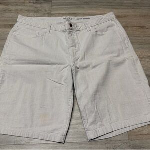 Riders by Lee women’s midrise size 18M 5 pocket tan Bermuda shorts